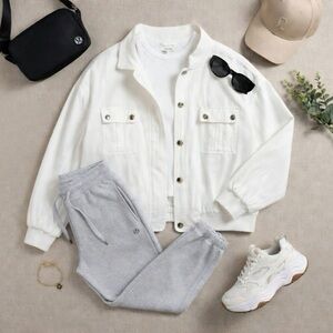 White Bomber Jacket Size Large 100% Cotton Snap Front Utility